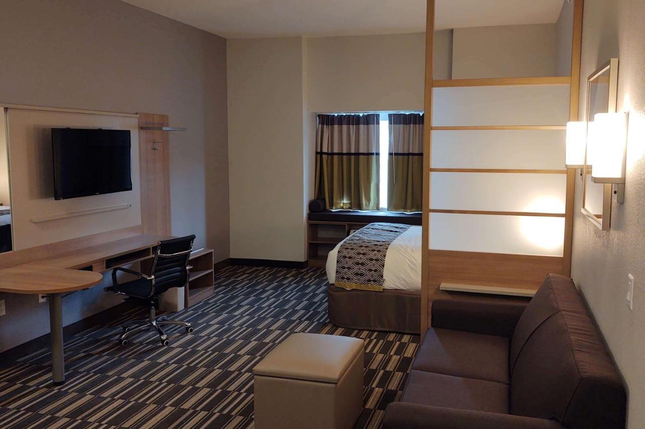 Microtel Inn & Suites By Wyndham Liberty Ne Kansas City Area Екстериор снимка