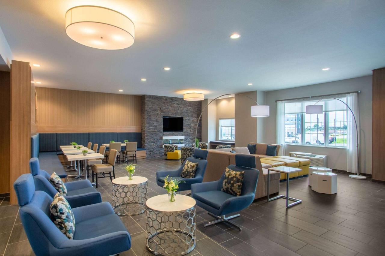 Microtel Inn & Suites By Wyndham Liberty Ne Kansas City Area Екстериор снимка