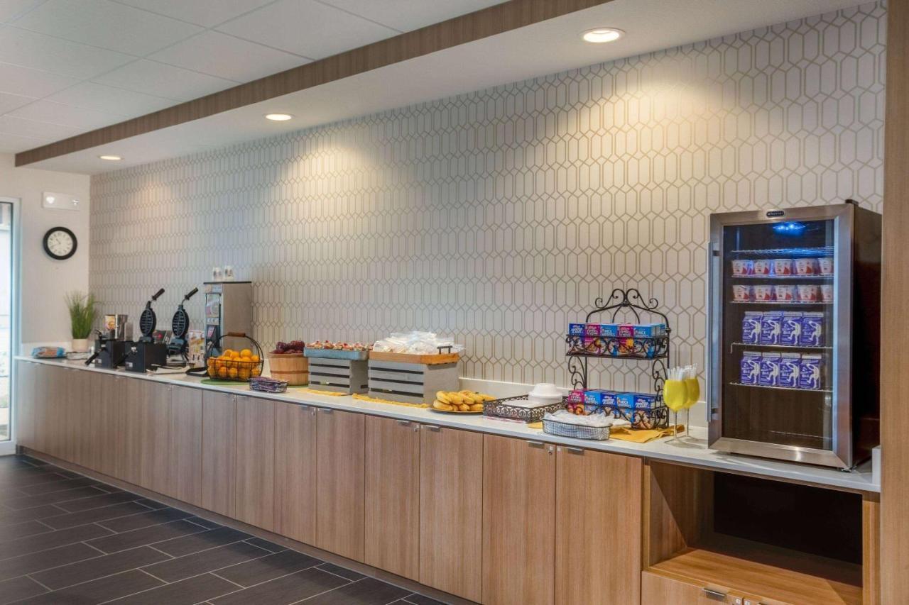 Microtel Inn & Suites By Wyndham Liberty Ne Kansas City Area Екстериор снимка