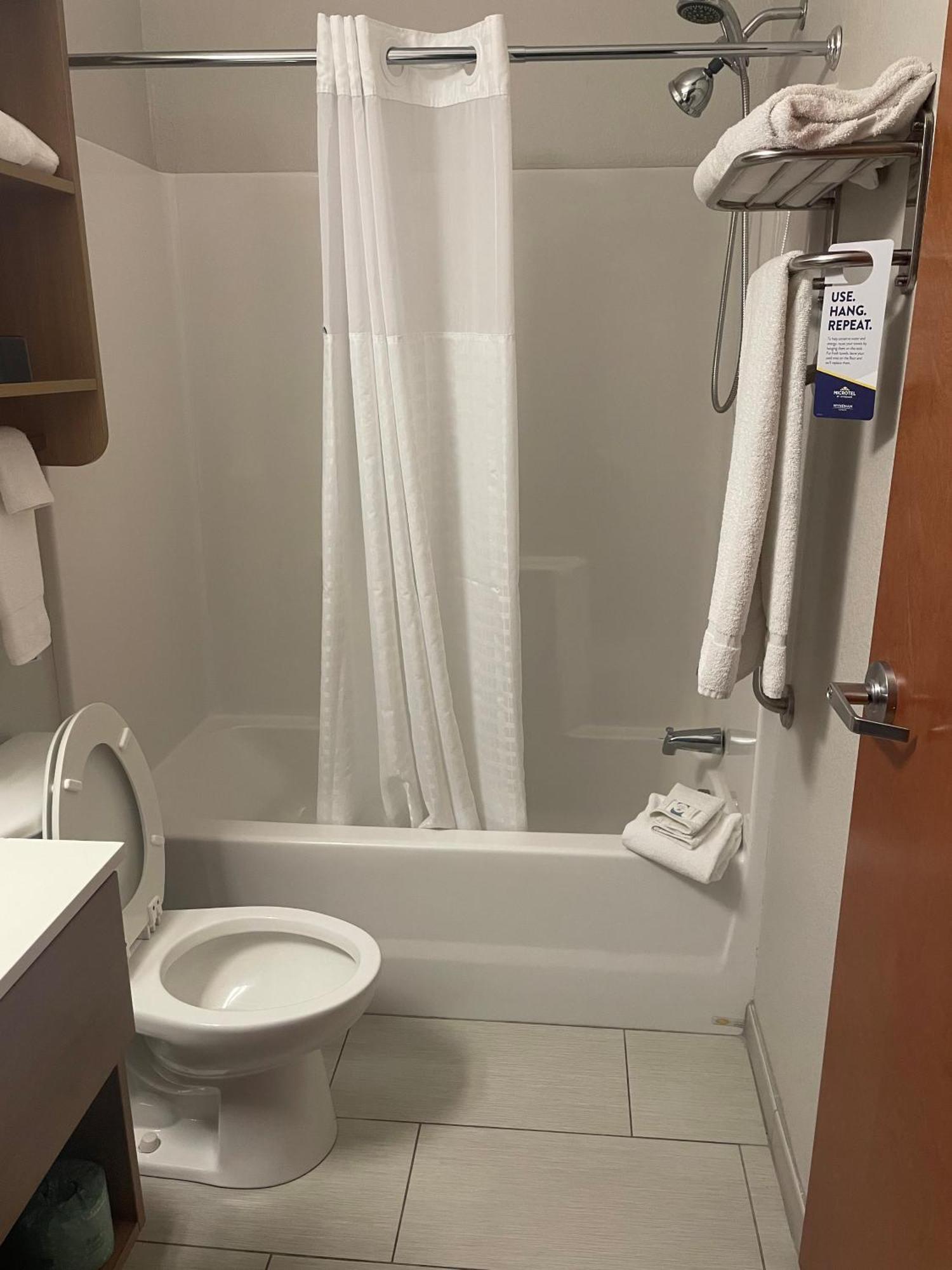 Microtel Inn & Suites By Wyndham Liberty Ne Kansas City Area Екстериор снимка